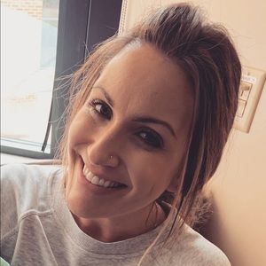 Meet your Posher, Gina